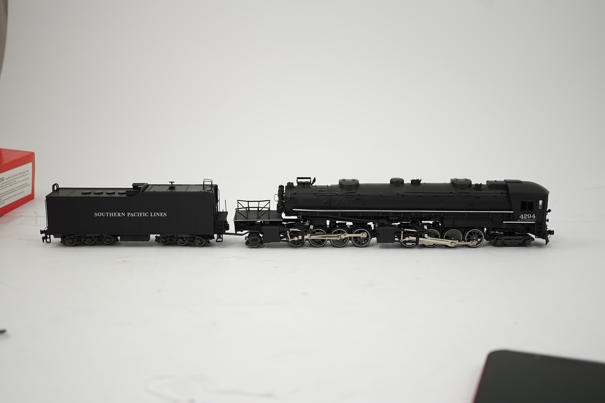 A boxed HO gauge Rivarossi (5426) model of Southern Pacific Lines S.P.L. Cab Forward, 4294, 4-8-8-2 tender locomotive, powered for two rail operation.